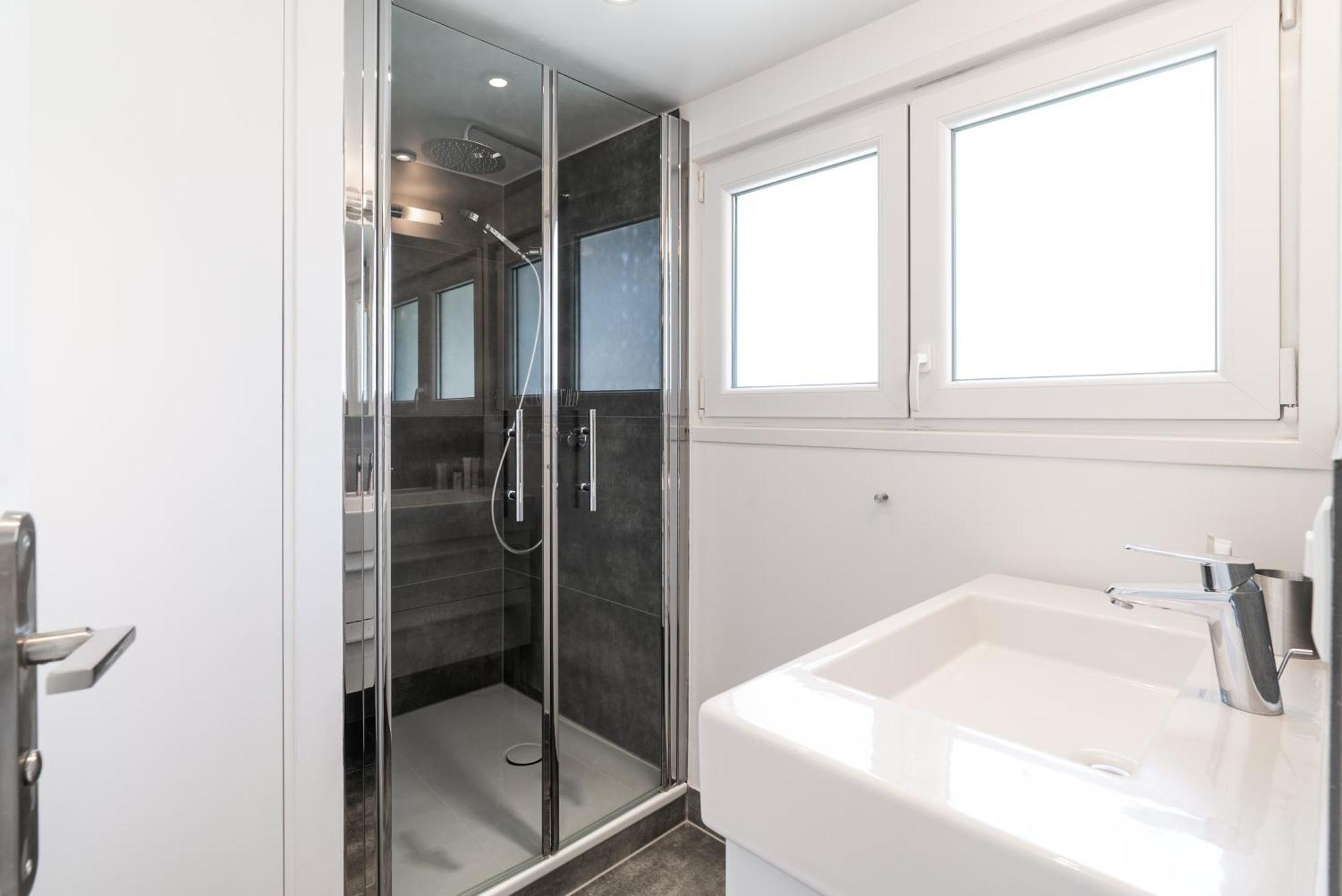 Haus Kirchplatz 4 By Zermatt Premium Apartments Bagian luar foto