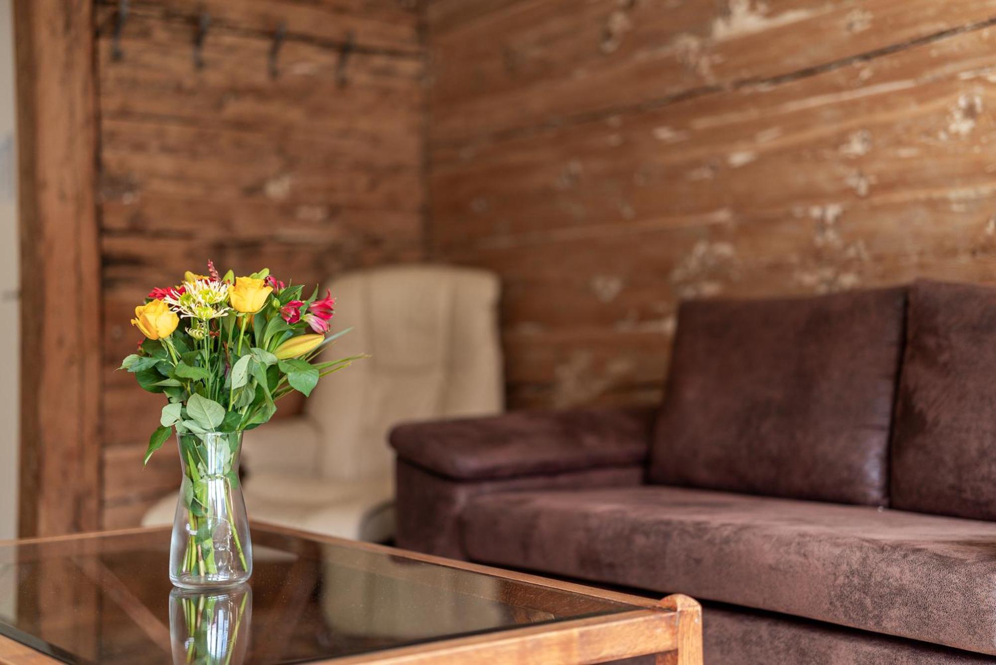 Haus Kirchplatz 4 By Zermatt Premium Apartments Bagian luar foto
