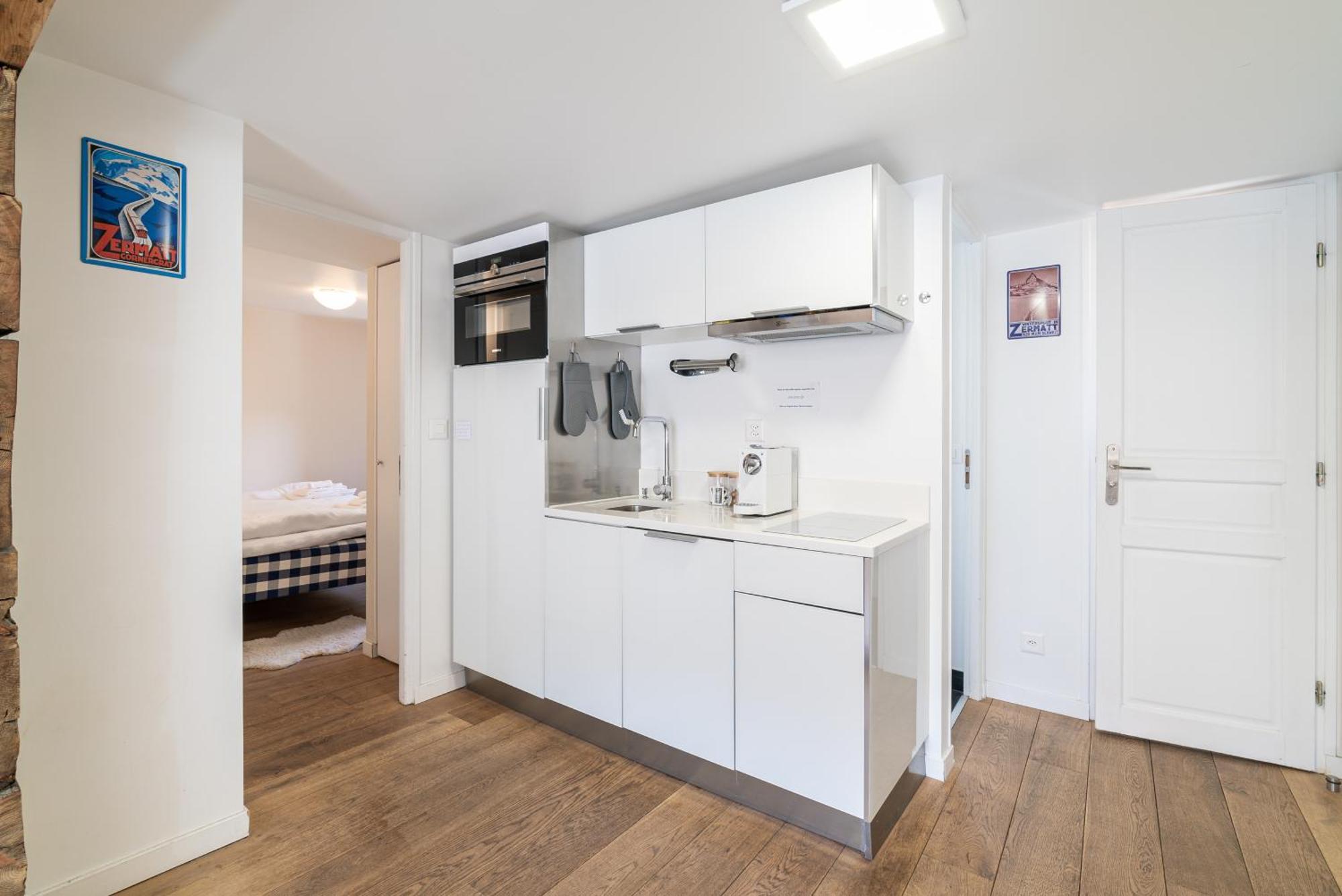 Haus Kirchplatz 4 By Zermatt Premium Apartments Bagian luar foto